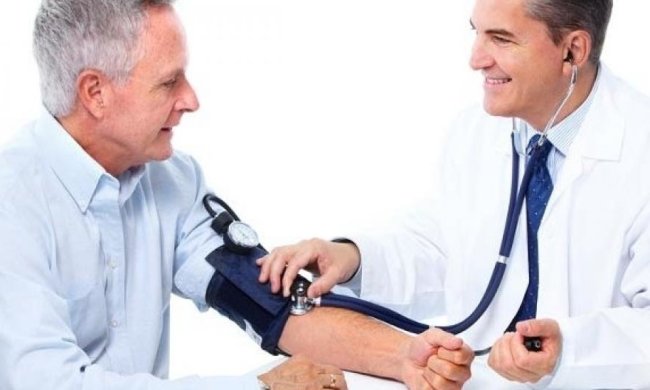 Лікарям підвищать зарплату і прирівняють до підприємців