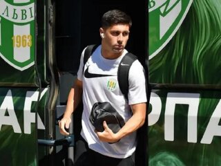 Чебер Алькайн, вингер Карпат