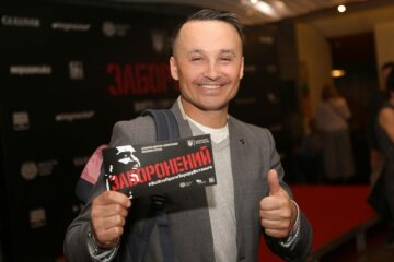 Денис Манжосов