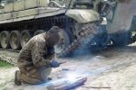 Оборонні підприємства полагодили понад 1,5 тисячі одиниць озброєння та техніки