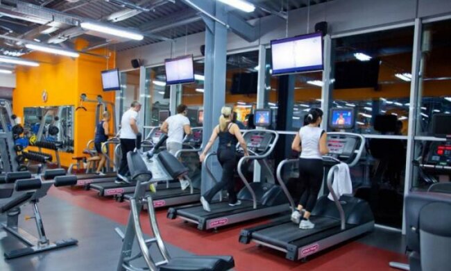 Здійснилося! Для любителів "качатися" на дивані вигадали тренажер