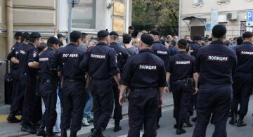 Російським поліцейським заборонять закордонні подорожі