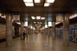 Пасажир, нашпигований боєприпасами, переполохав київське метро: фото