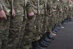 500 франківчан поголили голови, щоб взути берці - воєнкоми п'ють шампанське