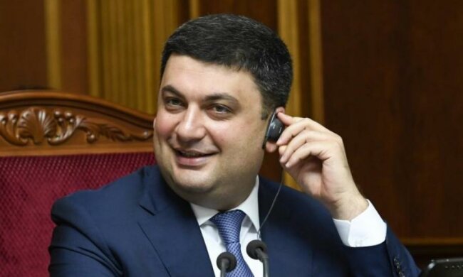 Активіст підказав Гройсману, де "заховані" ще 50 мільярдів гривень на митниці