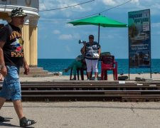 Їде гопота без грошей: кримчани не хочуть російських туристів
