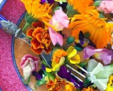 5 їстивних квітів, які слід включити до раціону