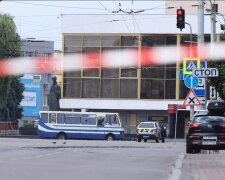 Головні новини за 21 липня: у Луцьку захоплення заручників, у Києві вибух і ще два мінування, українцям радять летіти геть