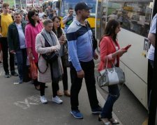  Украинцы бегут в Европу от "реформ": удручающие цифры