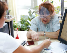 Українські пенсіонери можуть підвищити власну пенсію: все у ваших руках