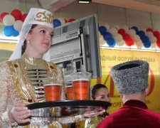 Чиновник Путіна заявив, що пиво винайшли кавказці