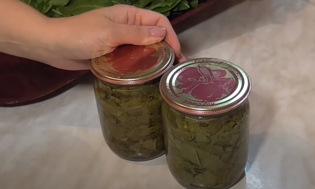 Консервація щавлю, скріншот: Youtube