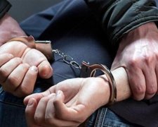 Четверо украинцев пытались вынести в Россию шифровальные комплексы