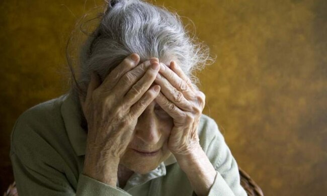 Пенсіонерка, фото із вільних джерел