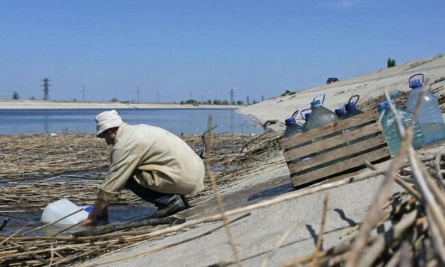 Местные жители рассказали, как им живется в оккупированном Крыму: "Это просто беспредел"