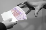 На Луганщині лікар зібрав 100 тисяч "данини" з підлеглих