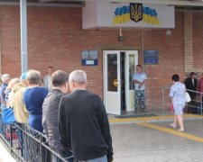 Самые незащищенные украинцы снова оказались под ударом