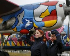 Оригінальний АН-24 для селфі з'явився в Жулянах (фото)