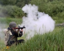 Терористи з боку Микитівки атакували мирну колону машин