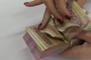 Податки в Україні, кадр з відео