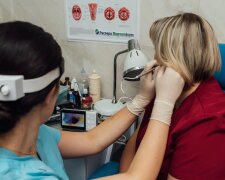 Лікар, лор фото