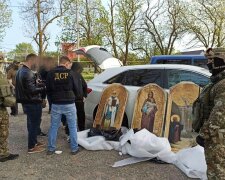 Преступники-безбожники врывались в церкви и воровали иконы по всей Украине, копы поймали их вместе с доказательствами