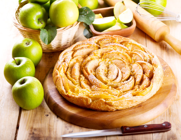 Оторваться невозможно: слоеное пирожное с яблоками