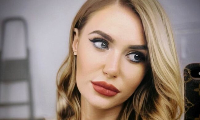 Слава Камінська з НеАнгелів зважилася змити макіяж і "засвітити" своє справжнє обличчя: і пластика не потрібна
