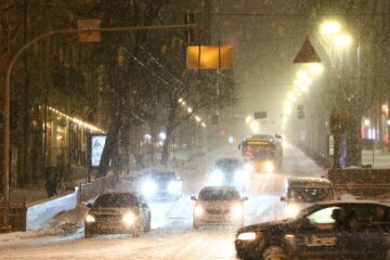 Транспорт Киев, фото: Unian