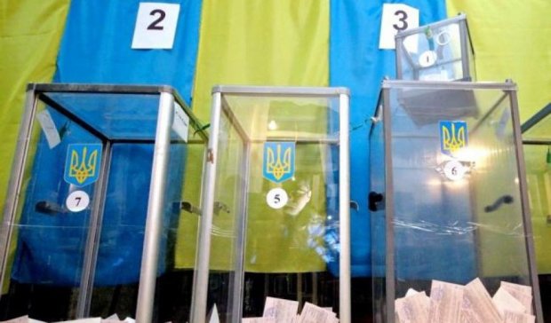 Избиратели Ужгорода испортили более 10% бюллетеней