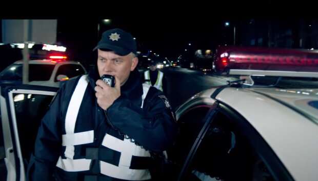 Поліцейський, скриншот youtube  Поліція Житомирщини
