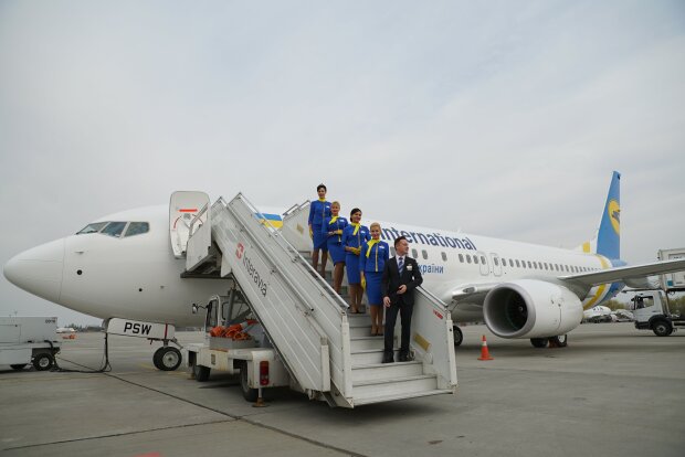 Бізнес-клас очима МАУ: пасажирка доступно показала українцям, за що ми платимо шалені гроші