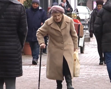 Пенсіонерка. Фото: скрін youtube