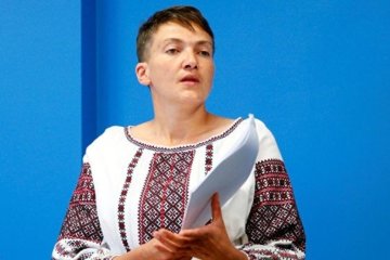 Савченко пропонує посміхатися бойовикам і відправила політиків "кобилі в тріщину"