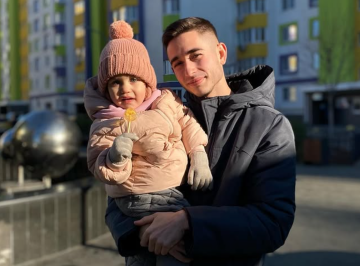 Роман Сасанчин з донькою, фото із соцмереж артиста