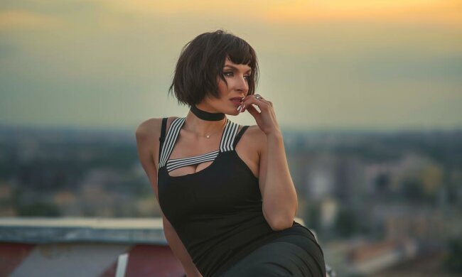 Постаріла Надія Мейхер з сумними очима здивувала фотографією в хустинці