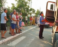 В Одеській області протестували проти вантажівок на дорозі (фото)