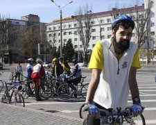 ДТП с кортежем Порошенко: активисты штурмуют Кабмин