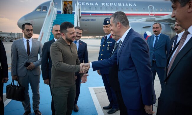 Володимир Зеленський у Туреччині, фото: Офіс Президента