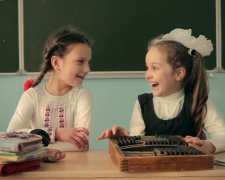 У мережі показали, як білоруським дітям промивають мізки