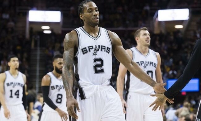 Данк Ленарда з розвороту серед найкращих моментів ігрового дня НБА