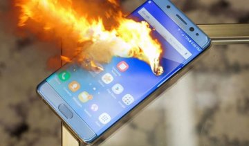 Флагман Samsung вибухнув прямо в руках власника