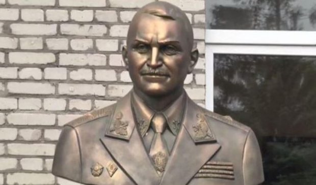 Генералу Кульчицкому открыли памятник в годовщину гибели