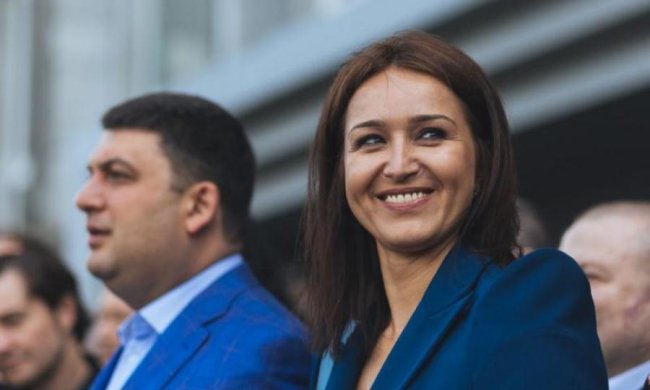 Гройсман на жене показал, как ввозить евробляхи