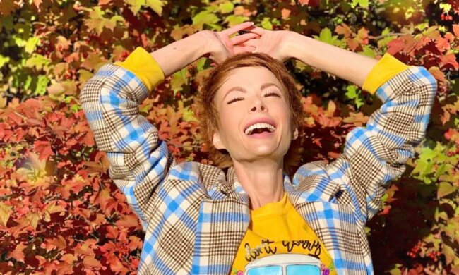 Олена-Христина Лебідь викрила 30 нових схем шахраїв: "Кожен день навколо вас"