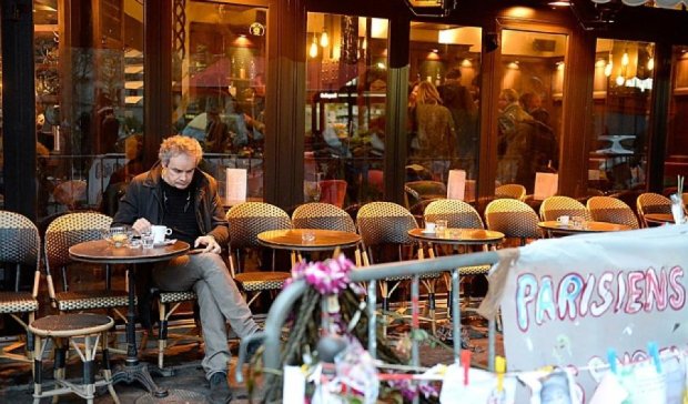 Запрацювало паризьке кафе, в якому вбили п’ятьох людей