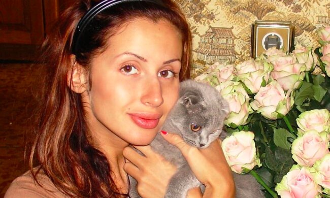 В сети показали, как выглядели Кароль и Лобода 20 лет назад, тонкие брови и странный макияж