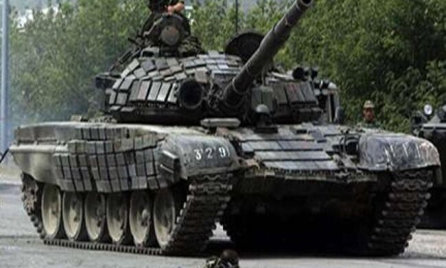 Боевики из танков обстреляли Пески и Водяное