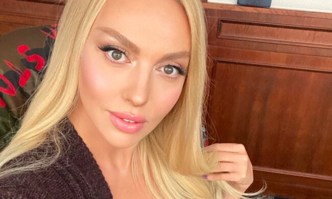 Оля Полякова, instagram.com/polyakovamusic/
