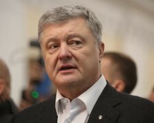 Це сталося: Порошенко все ж таки прийшов на допит, що вдалося з'ясувати слідству